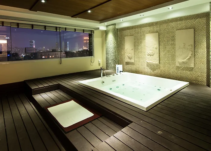 Lohas Residences Sukhumvit 2 Hotel 4*