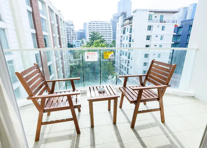 Hotel Lohas Residences Sukhumvit 2 4*