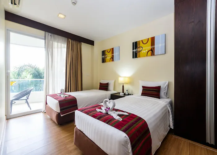 Lohas Residences Sukhumvit 2 4* בנגקוק
