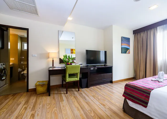 Lohas Residences Sukhumvit 2 4*