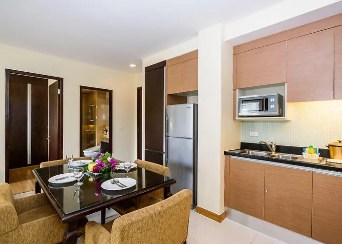 Lohas Residences Sukhumvit 2 מלון 4*