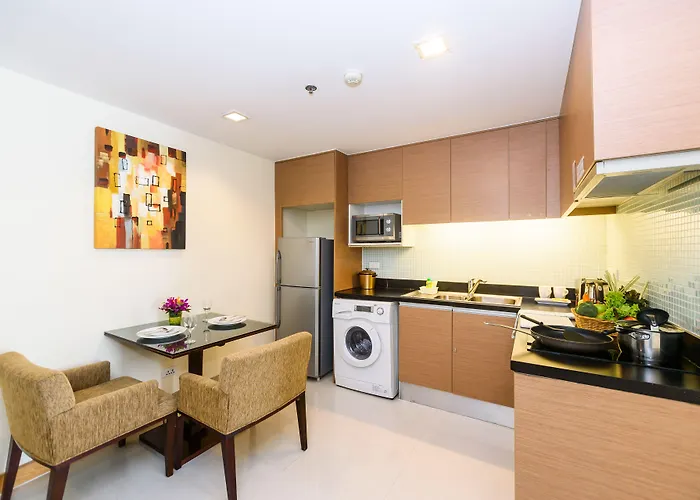 Lohas Residences Sukhumvit 2 4*