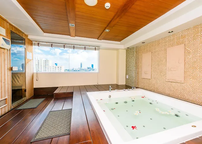 Lohas Residences Sukhumvit 2 4* Bangkok