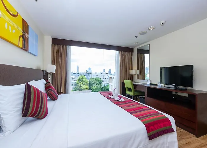 Lohas Residences Sukhumvit 2 בנגקוק