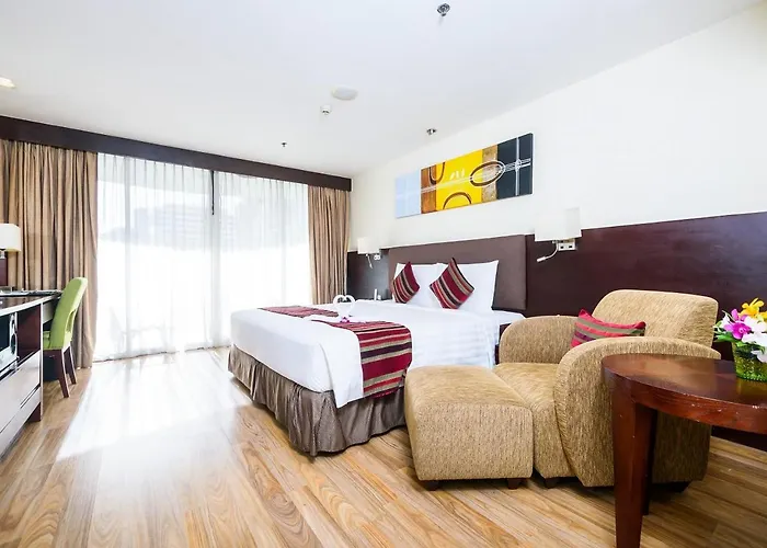 Lohas Residences Sukhumvit 2 מלון בנגקוק