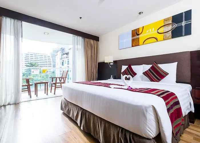 Lohas Residences Sukhumvit 2 4* בנגקוק